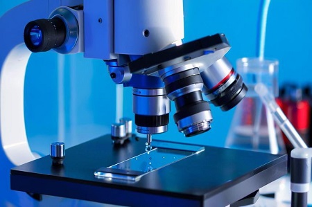 Mejora de observaciones microscópicas con el aceite de espejo de aceite premium de Babio